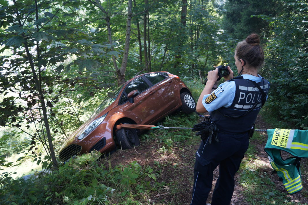 Spektakulärer Unfall In Lauterbach - NRWZ.de