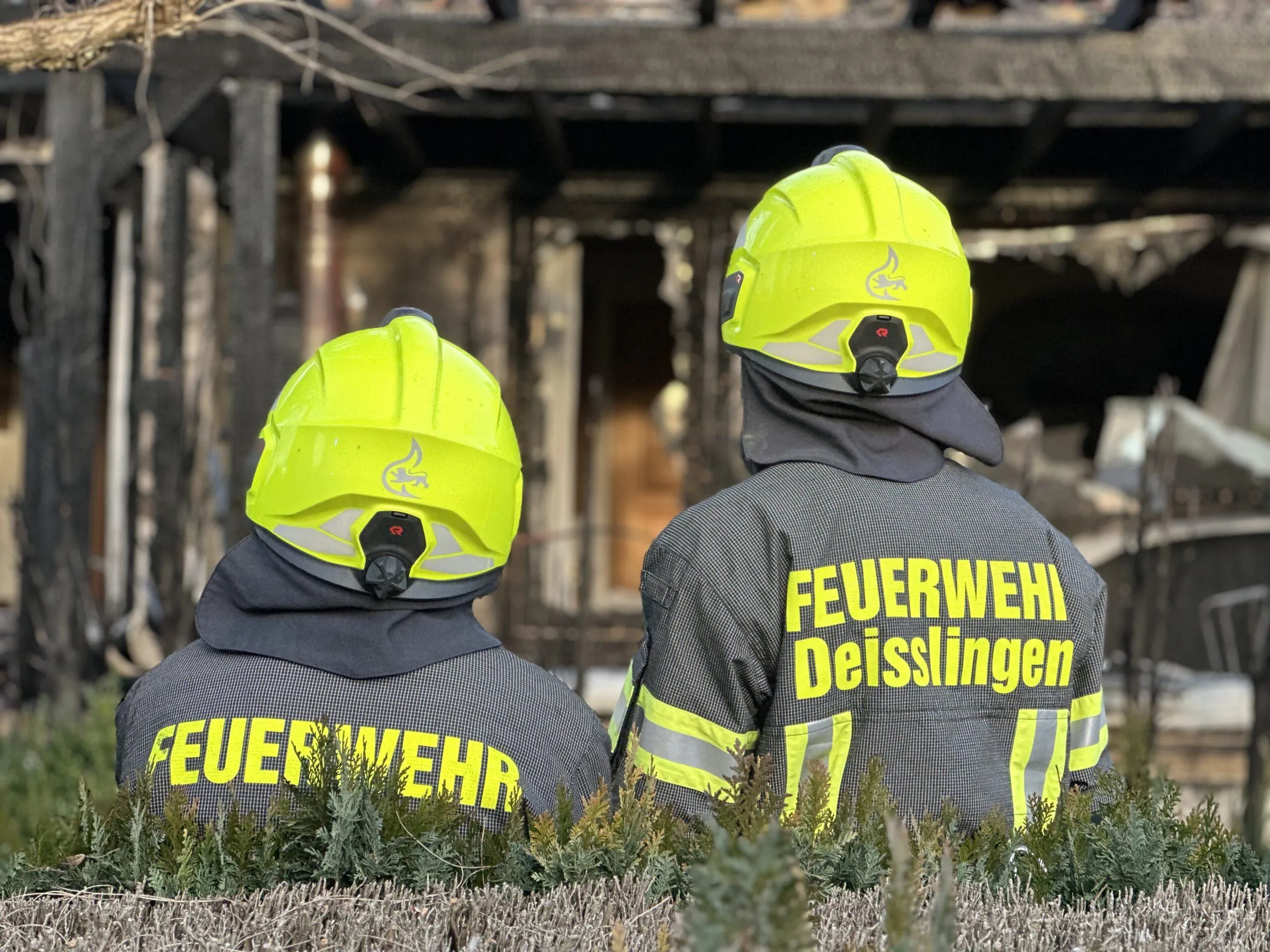 Terrassenanbau gerät in Brand – Nachbar rettet Senioren 