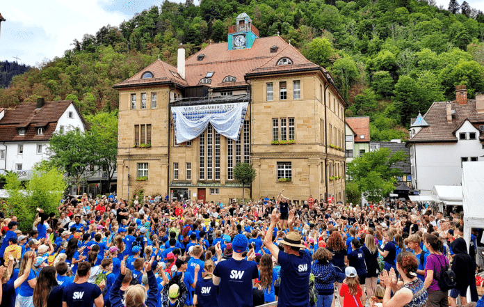 mini schramberg banner enthüllung2022 dkpm 090824