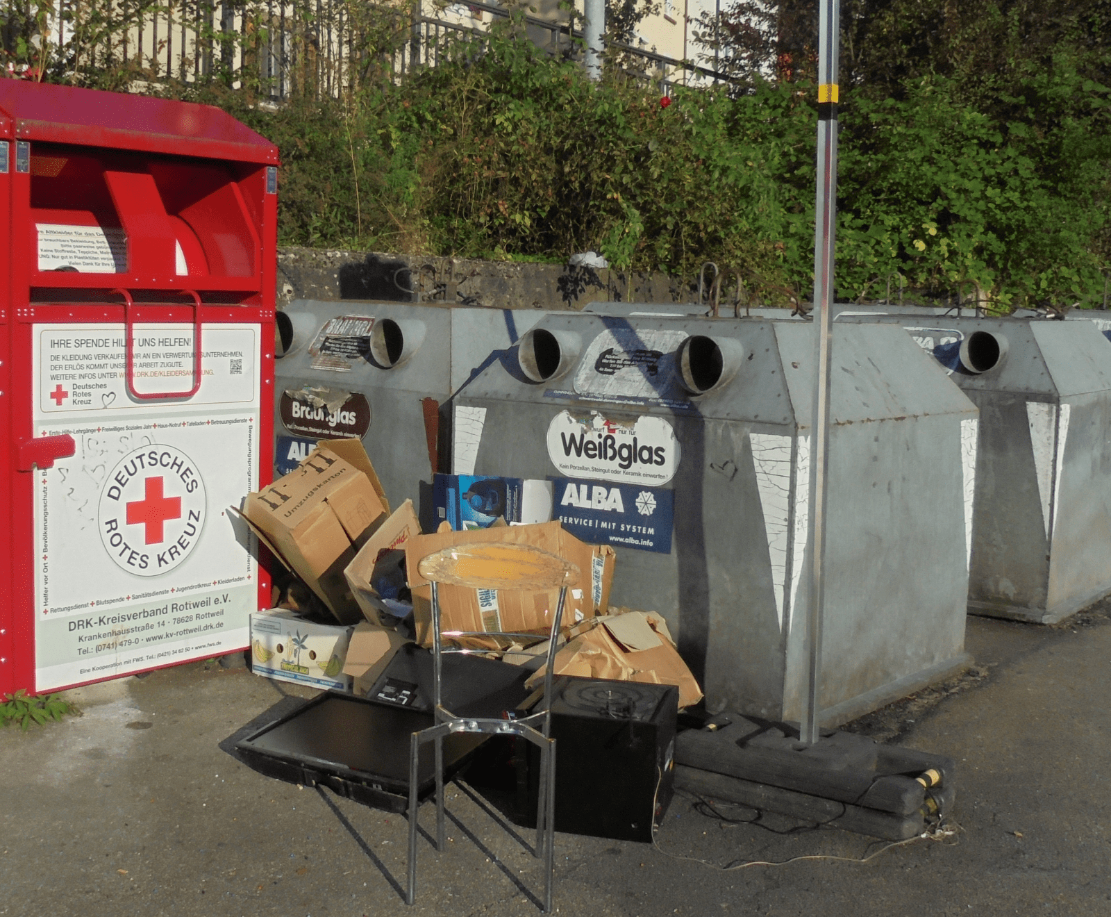 schweizerparkplatz müll dk 290724 (1)