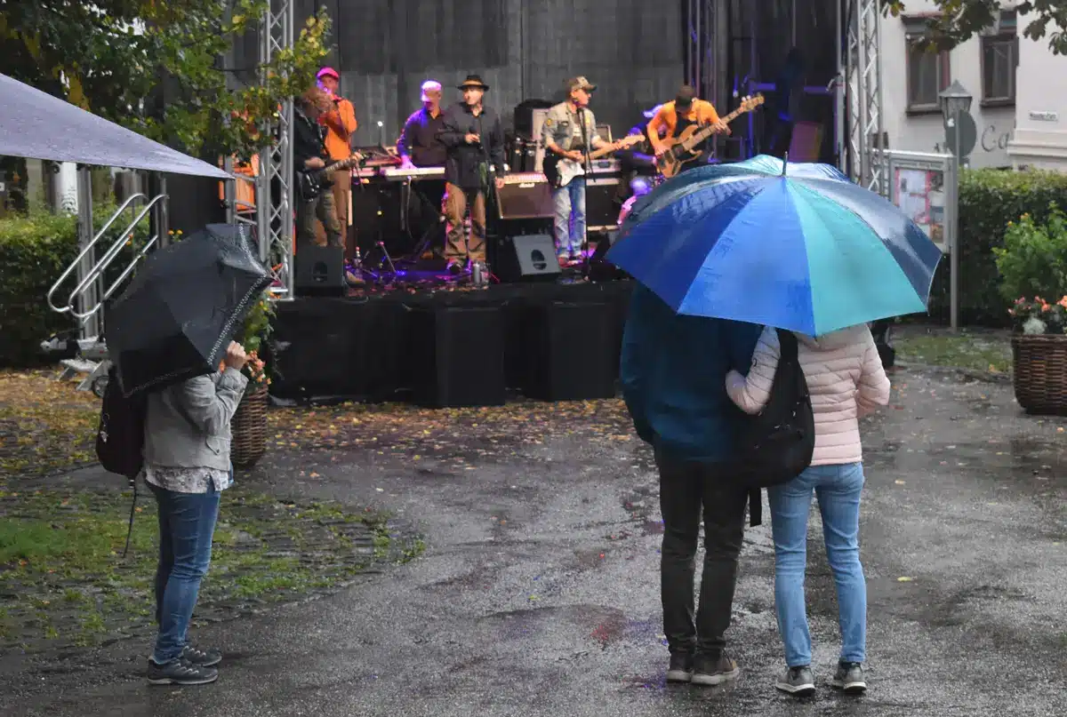 240926 abdmarkt regenschirme