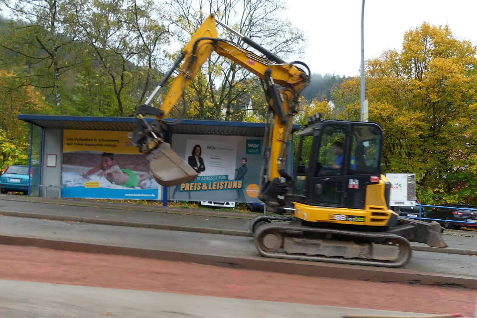 b 462 hau verkehrsinsel querungshilfe baustelle dk 221024 (16)